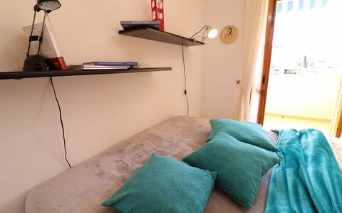 Myriam: Meubilair, Interieur Ontwerp, Muur, Bed, Slaapkamer, Kamer, Hout, Verdieping, Laken, Flooring