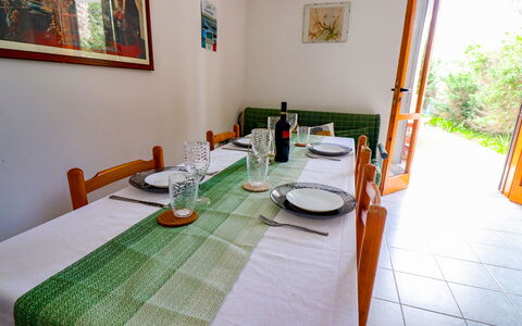 Amanda: Meubilair, Tafel, Interieur Ontwerp, Hout, Stoel, Flooring, Keuken En Eettafel, Eetkamer, Verdieping, Kamer
