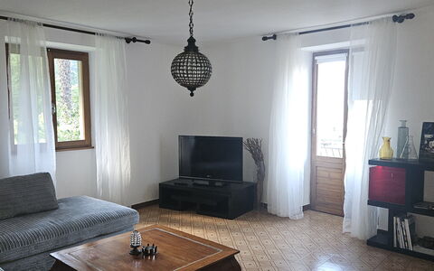 The Heritage Home: Meubilair, Interieur Ontwerp, Flooring, Verdieping, Hout, Kamer, Woonkamer, Verlichting, Huis, Plafond