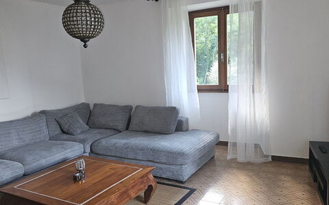 The Heritage Home: Meubilair, Interieur Ontwerp, Bankstel, Flooring, Verdieping, Hout, Woonkamer, Kamer, Appartement, Huis