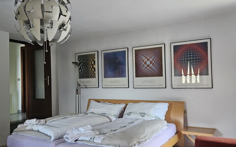The Heritage Home: Meubilair, Interieur Ontwerp, Muur, Flooring, Verdieping, Hout, Slaapkamer, Plafond, Bed, Lichte Inrichting