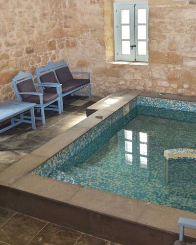 Villa Fontanazza: Flooring, Verdieping, Samengesteld Materiaal, Bad, Zwembad, Tegel, Loodgieterswerkinrichting, Toevlucht, Hotel