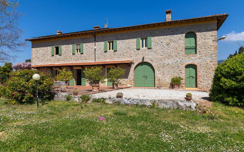 Il Leccio, Vinci, Private Pool and Tennis: Boerderij, Verblijf, Landgoed, Tuin, Villa, Landscaping, Hacienda, Plantage, Backyard