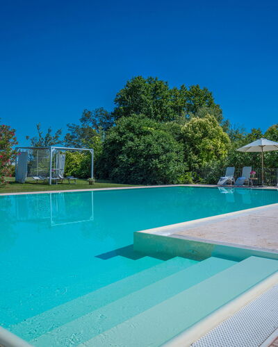 Preseglie Lake Garda: Zwembad, Blauw, Toevlucht, Samengesteld Materiaal, Vrije Tijd, Schaduw, Eco Hotel, Thermae, Waterpartij, Recreatiecentrum