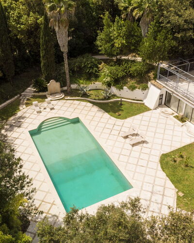 Luxury Villas Near Rome: Zwembad, Toevlucht, Woongebied, Samengesteld Materiaal, Waterpartij, Vrije Tijd, Landgoed, Eco Hotel, Schaduw, Thermae