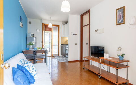 Casa di Lilia: Interieur Ontwerp, Flooring, Meubilair, Verdieping, Kamer, Appartement, Plafond, Stoel, Woonkamer, Beits