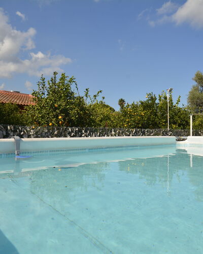 Villa Mameli: Blauw, Zwembad, Samengesteld Materiaal, Schaduw, Toevlucht, Eco Hotel, Hacienda, Buitenmeubels, Waterpartij, Villa