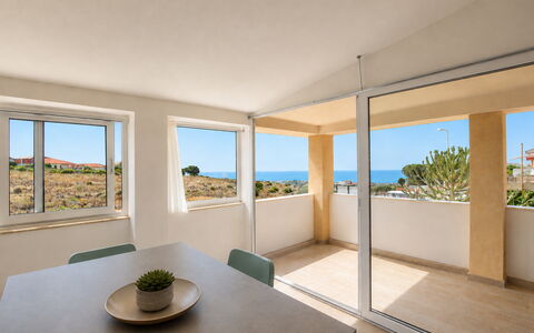 Villa Giugiola: Verdieping, Appartement, Beits, Schaduw, Hardwood, Daylighting, Balkon, Eco Hotel, Penthouse