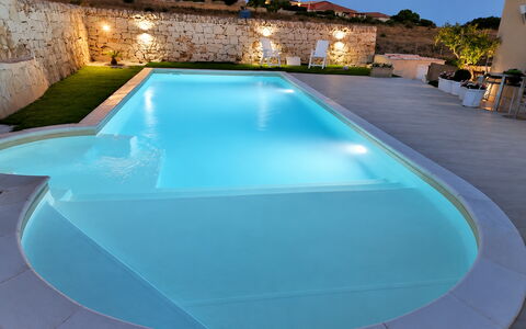 Villa Giugiola: Zwembad, Blauw, Toevlucht, Samengesteld Materiaal, Hotel, Eco Hotel, Waterpartij, Thermae, Villa, Schaduw