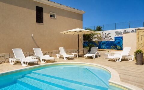 Villa Giugiola: Zwembad, Toevlucht, Buitenmeubels, Hotel, Paraplu, Schaduw, Eco Hotel, Ligstoel, Badplaats, Landgoed