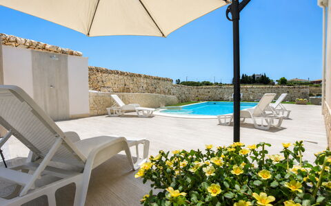 Villa Giugiola: Zwembad, Buitenmeubels, Toevlucht, Hotel, Villa, Badplaats