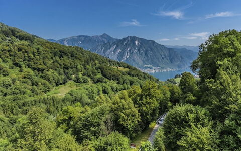 Cascina Rossa: Berg, Lucht, Bergachtig Landvormen, Groen, Natuur, Natuurlijke Omgeving, Heuvel, Blad, Vegetation, Natuurlijk Landschap