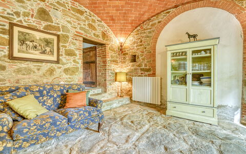 Villa the Horses: Meubilair, Muur, Interieur Ontwerp, Plafond, Flooring, Verdieping, Verlichting, Kamer, Bankstel, Woonkamer