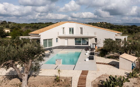 Pizzuta Country House: Huis, Woongebied, Landgoed, Villa, Boerderij, Zwembad
