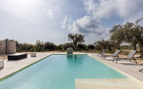 Pizzuta Country House: Blauw, Zwembad, Samengesteld Materiaal, Beton, Schaduw, Landscaping, Toevlucht, Ontwerp, Waterpartij