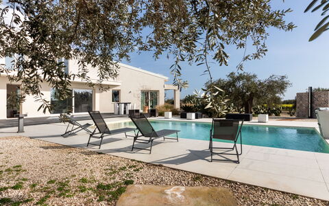 Pizzuta Country House: Huis, Schaduw, Landgoed, Landscaping, Buitenmeubels, Zwembad, Villa, Oprit, Hacienda