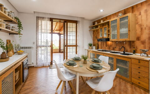 Villa Billona: Meubilair, Interieur Ontwerp, Keuken, Flooring, Hout, Cabinetry, Countertop, Verdieping, Plafond, Kamer