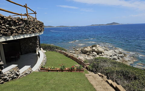 Villa Boi: Blauw, Water, Zwemwater, Kust, Kust En Oceanic Landvormen, Zee, Horizon, Landschap,  Felsen\, Oceaan