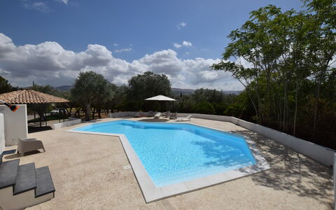 Villa Chiaramonte Gulfi: Zwembad, Toevlucht, Samengesteld Materiaal, Schaduw, Landgoed, Thermae, Eco Hotel, Landscaping, Buitenmeubels, Hacienda
