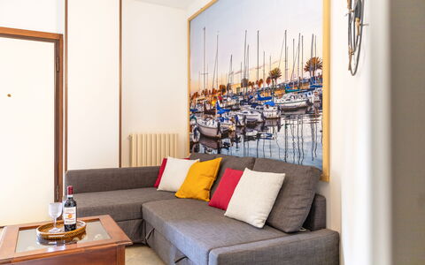 Corte Marina Apartment: Meubilair, Interieur Ontwerp, Flooring, Verdieping, Hout, Bankstel, Kamer, Woonkamer, Verlichting, Appartement
