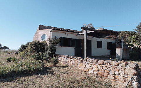 Baita Vignola: Architectuur, Huis, Landelijk Gebied, Land Lot, Menselijke Nederzetting, Verblijf, Dorp, Bodem, Schaduw, Boerderij