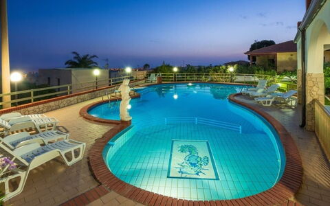 Villa Sole Mare: Toevlucht, Zwembad, Hotel, Eco Hotel, Villa, Badplaats