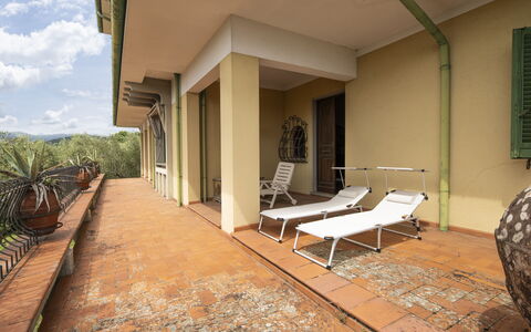 Villa Golly: Interieur Ontwerp, Verdieping, Plafond, Appartement, Eco Hotel, Beits, Toevlucht, Balkon, Schaduw, Hotel