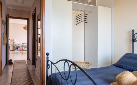 Terrazza sulla Luna, Casciana Terme: Meubilair, Interieur Ontwerp, Flooring, Verdieping, Bed, Muur, Slaapkamer, Hout, Kamer, Plafond