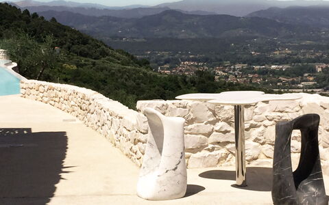Villetta Farfallina: Muur, Vakantie, Boom, Toerisme, Architectuur, Huis, Tafel, Meubilair, Gebouw, Villa