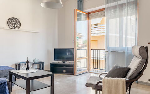 Casa Acquamarina: Meubilair, Interieur Ontwerp, Flooring, Verdieping, Hout, Kamer, Plafond, Verlichting, Appartement, Woonkamer