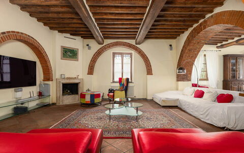Podere Il Pozzangone, Lucignano: Meubilair, Interieur Ontwerp, Muur, Flooring, Plafond, Verdieping, Hout, Bankstel, Kamer, Woonkamer