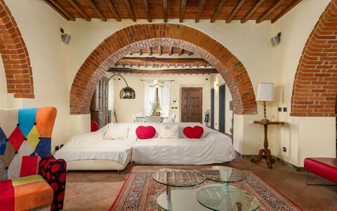 Podere Il Pozzangone, Lucignano: Meubilair, Interieur Ontwerp, Muur, Bed, Slaapkamer, Plafond, Verdieping, Flooring, Kamer, Verlichting