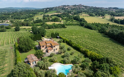 Podere Il Pozzangone, Lucignano: Woongebied, Landschap, Landelijk Gebied, Huis, Land Lot, Huis, Plain, Landgoed, Menselijke Nederzetting, Plantage