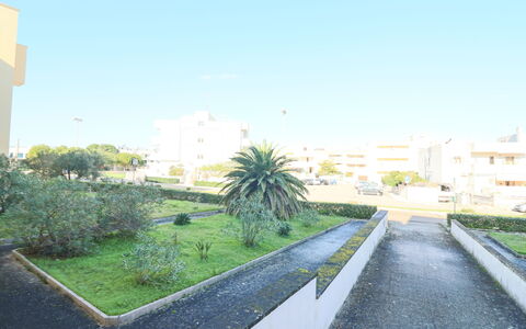 Casa Aurora a Otranto: Woongebied, Appartement, Condominium, Schaduw, Landscaping, Gang, Oprit, Balkon