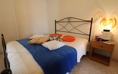 Marta: Bed, Bedding, Meubilair, Slaapkamer, Laken, Linens, Interieur Ontwerp, Verdieping, Textiel, Kamer