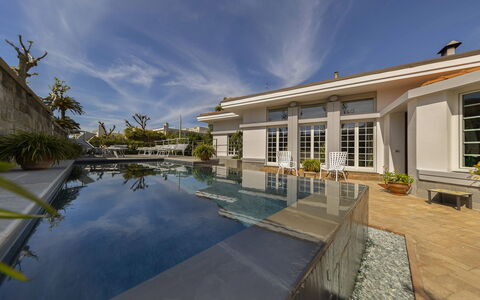 Villa Clara: Architectuur, Huis, Zwembad, Samengesteld Materiaal, Landgoed, Waterpartij, Herenhuis, Toevlucht, Villa, Eco Hotel