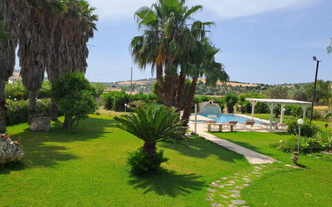 Villa le 2 Emme: Boom, Zwembad, Toevlucht, Tuin, Landscaping, Gazon, Hacienda, Eco Hotel, Backyard
