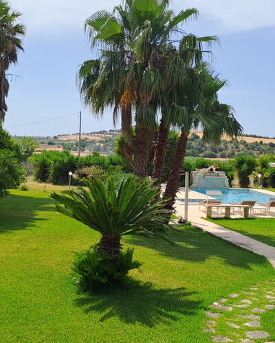 Villa le 2 Emme: Boom, Zwembad, Toevlucht, Tuin, Landscaping, Gazon, Hacienda, Eco Hotel, Backyard