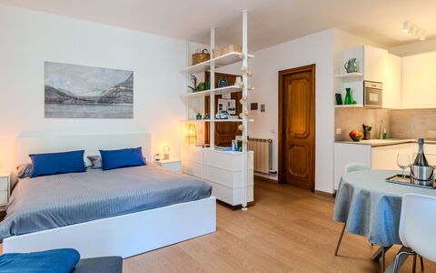 Riva&Lago: Meubilair, Interieur Ontwerp, Flooring, Verdieping, Muur, Kamer, Hout, Plafond, Bed, Slaapkamer