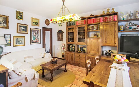 Cà Olivella: Meubilair, Keuken En Eettafel, Stoel, Verdieping, Zee, Balkon, Oceaan, Toevlucht, Eco Hotel, Eetkamer