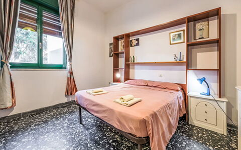 Villetta Luisa: Meubilair, Keuken En Eettafel, Stoel, Verdieping, Zee, Balkon, Oceaan, Toevlucht, Eco Hotel, Eetkamer