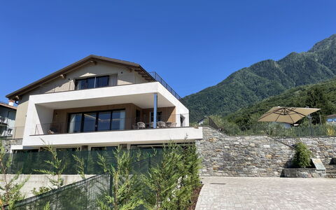 Aura: Huis, Bergketen, Heuvel Station, Helling, Ridge, Balkon, Bergdorp, Villa, Eco Hotel