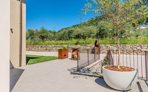 Aura: Tuin, Beton, Schaduw, Landscaping, Flagstone, Oprit, Gang, Werf, Backyard, Pad
