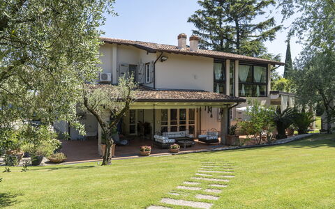 Villa El Perlè, Padenghe sul Garda: Huis, Huis, Woongebied, Tuin, Landgoed, Boerderij, Verblijf, Gazon, Hacienda, Villa