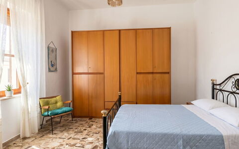 Vela Latina: Interieur Ontwerp, Meubilair, Hout, Flooring, Plafond, Verdieping, Kamer, Verlichting, Appartement, Tafel
