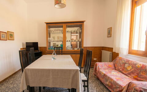 Vela Latina: Interieur Ontwerp, Meubilair, Hout, Flooring, Plafond, Verdieping, Kamer, Verlichting, Appartement, Tafel