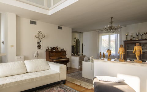 Villa Eva: Meubilair, Interieur Ontwerp, Flooring, Muur, Verdieping, Hout, Plafond, Kamer, Woonkamer, Verlichting