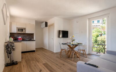 Next Comacina, Lago di Como with Garage