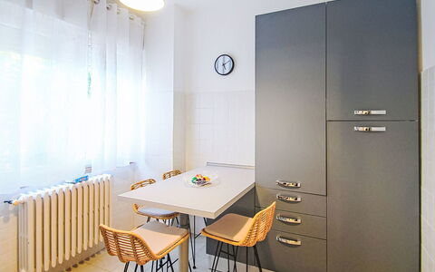 Boscolago: Meubilair, Flooring, Interieur Ontwerp, Hout, Verdieping, Verlichting, Cabinetry, Keuken, Kamer, Stoel