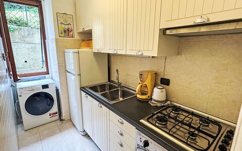 Rubens: Toestel Van De Keuken, Keuken, Major Appliance, Flooring, Huishoudapparatuur, Fornuis, Countertop, Verdieping, Gasfornuis, Fornuis